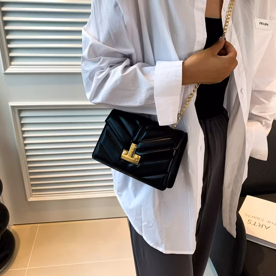 女性コートドレスセーターベルト装飾 Pu レザー素材パールメタルバックル新デザインファッションベルト卸売 BL-3023